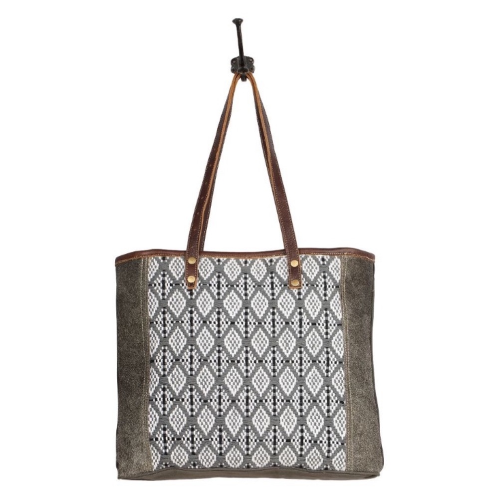 NWT ZAG  UPCYCLED TOTE HANDBAG - Picture 4 of 5